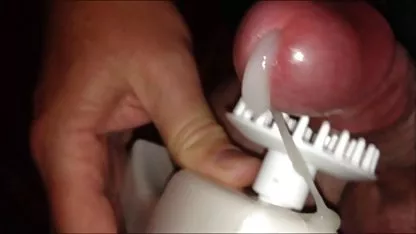 منی پس از رابطه جنسی مقعدی. عکس متحرک سوپر سکسی
